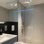 Апартаменты Wohnen Auf Zeit - Rooftop By Rabe, Gym, Balkon, Parkplatz, Smart-tv, Netflix Карлсруэ