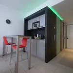 Апартаменты Wohnen Auf Zeit - Rooftop By Rabe, Gym, Balkon, Parkplatz, Smart-tv, Netflix *