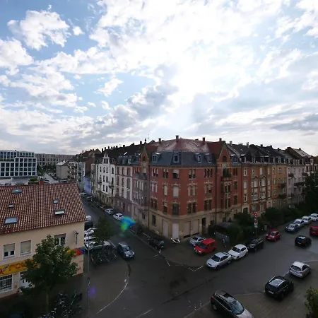 Апартаменты Wohnen Auf Zeit - Rooftop By Rabe, Gym, Balkon, Parkplatz, Smart-tv, Netflix